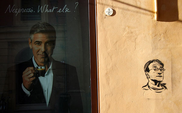 Varie-Lucio-Dalla-e-George-Clooney-piazza-dei-Celestini-3.jpg