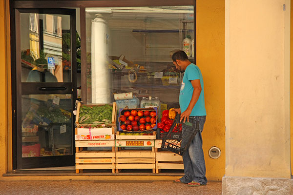 vi-saragoza-fruttivendolo.jpg